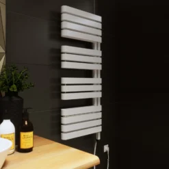 Kronenbach Art E Elektro-Badheizkörper 50 X 111 Cm, Heizpatrone Links