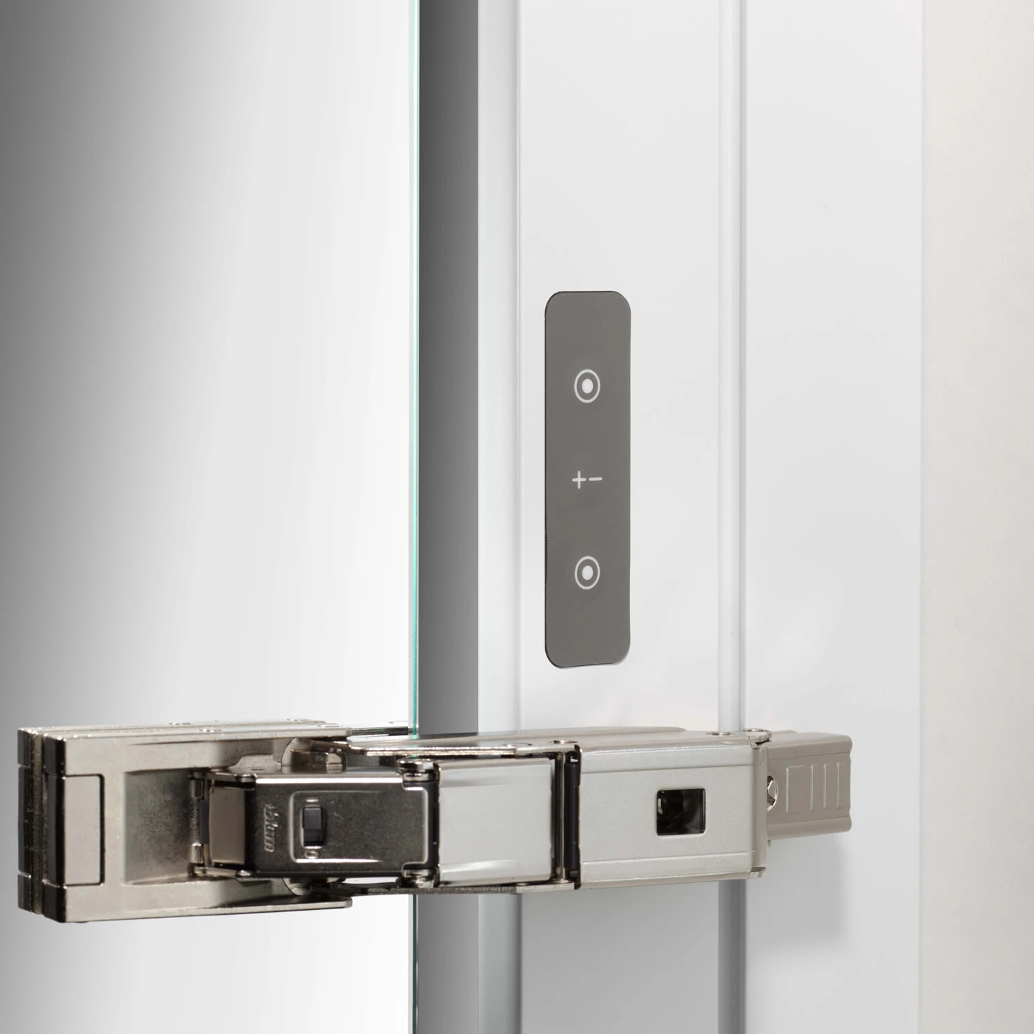 Kronenbach Moon 2.0, 3000K LED-Spiegelschrank 119,5 cm mit 3 Türen und Steckdose unten Kronenbach Moon 2.0, 3000K LED-Spiegelschrank 119,5 Cm Mit 3 Türen Und Steckdose Unten -Kronenbach hersteller kronenbach spiegelschraenke moon 2 spiegelschrank 3997003